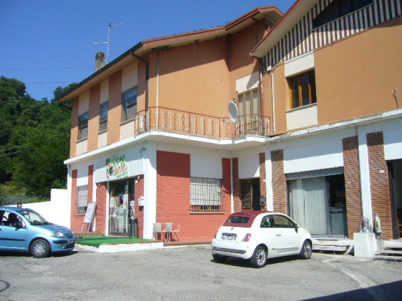 Appartamenti a Sassofeltrio a Pesaro e Urbino in Vendita