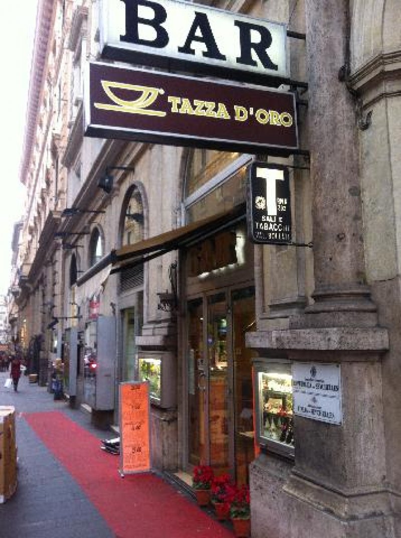 Negozio centro storico bar tabacchi a Roma in Vendita
