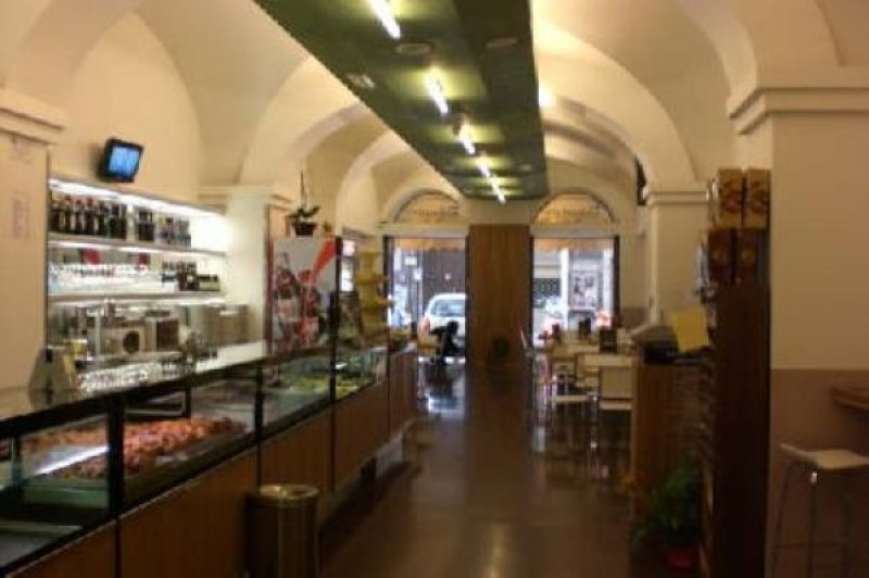 Tabaccheria bar gastronomia ristorante a Roma in Vendita