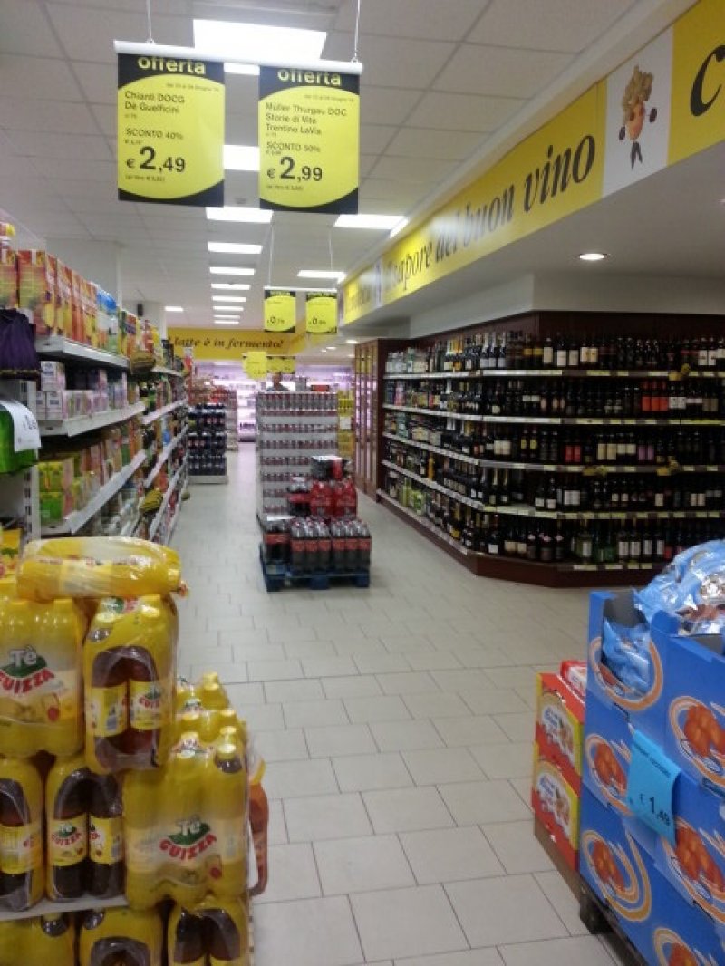 Gestione attivit di supermercato a Caserta in Affitto