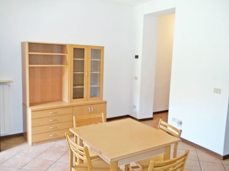 Appartamento ad Origgio a Varese in Affitto