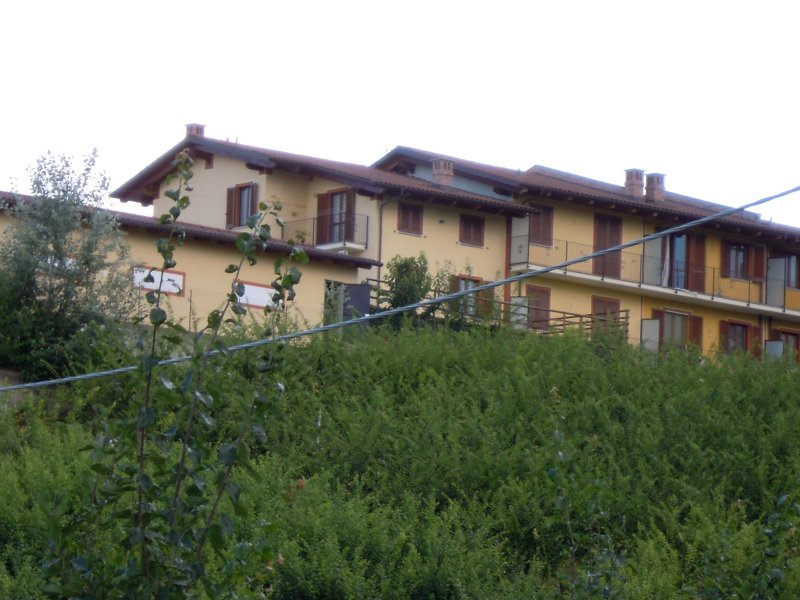 Villa a schiera a Roero a Cuneo in Vendita