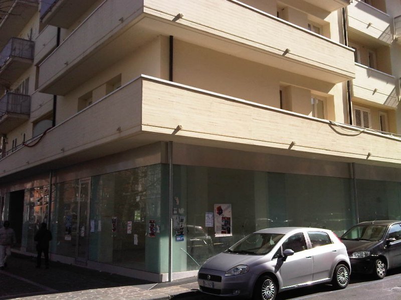 Ufficio nuova costruzione In Viale Italia a Avellino in Vendita