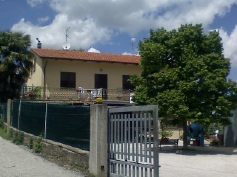 Casa alle Torri frazione di Gualdo a Perugia in Vendita