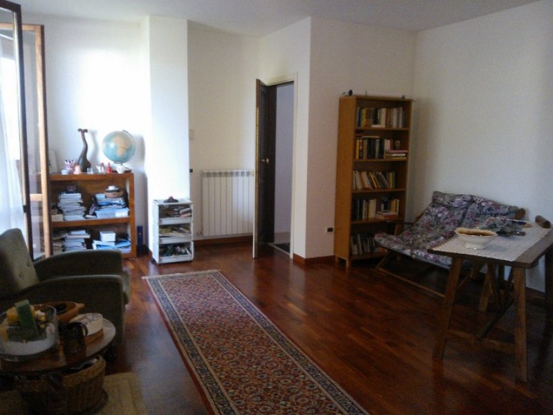 Appartamento in quartiere residenziale a Foligno a Perugia in Affitto