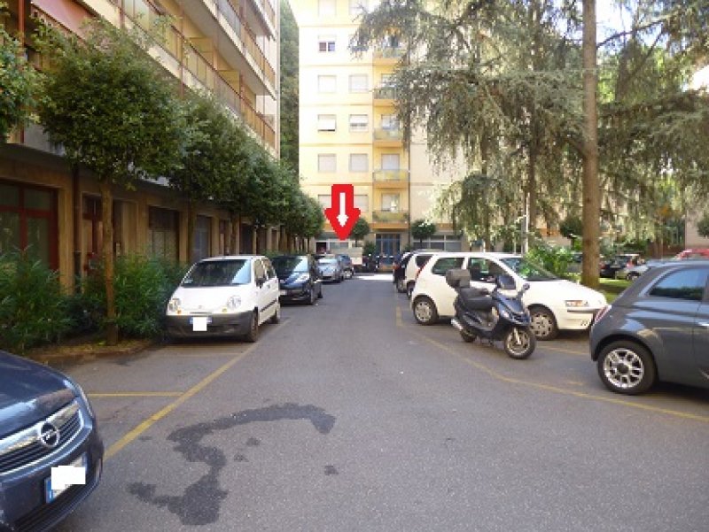 Locale uso ufficio zona San Fruttuoso a Genova in Vendita