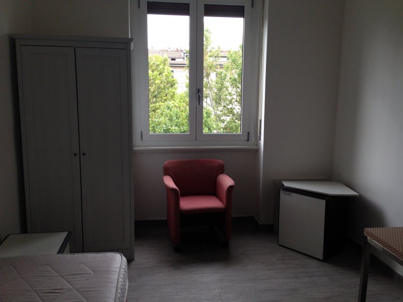 Appartamento viale Corsica a Milano in Affitto