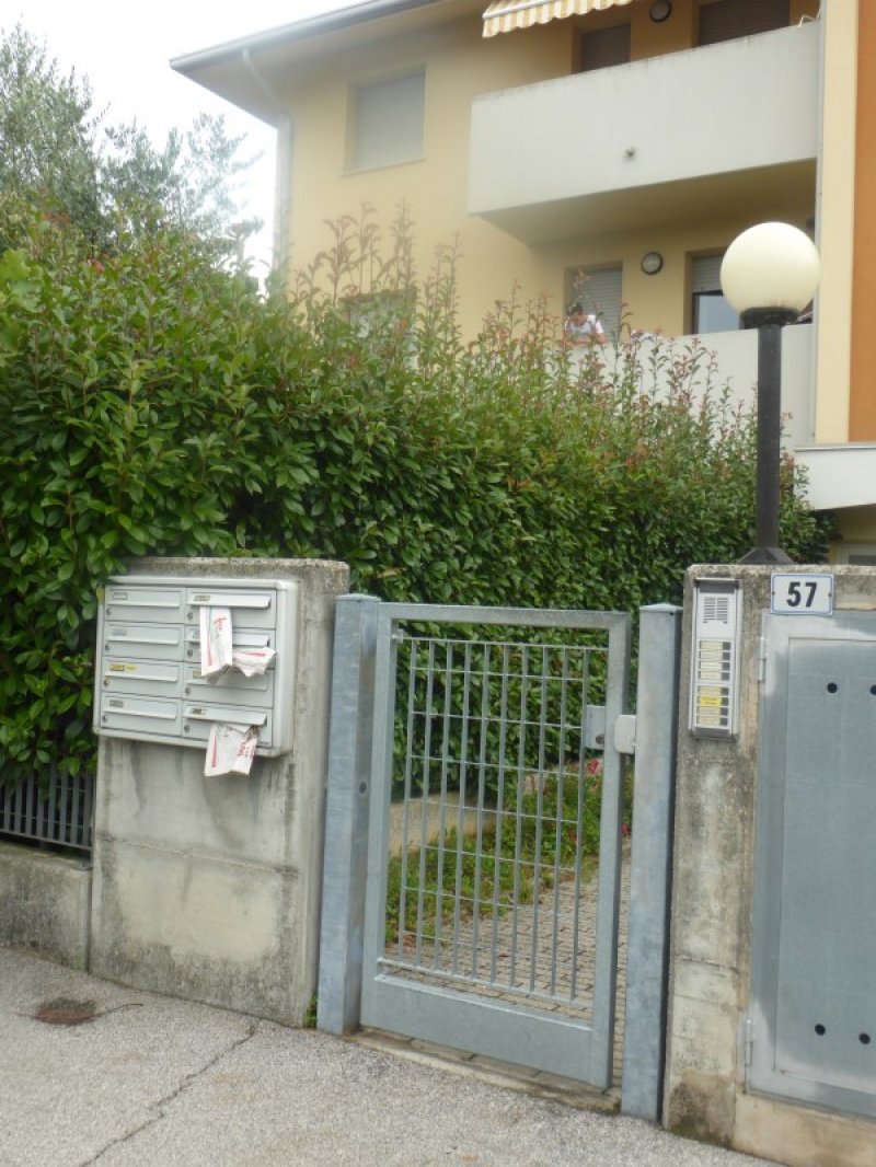 Appartamento a Rossano Veneto a Vicenza in Vendita