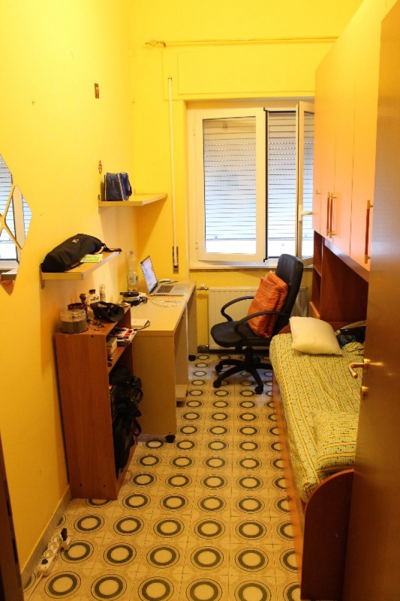 Stanza singola in appartamento zona Furio Camillo a Roma in Affitto