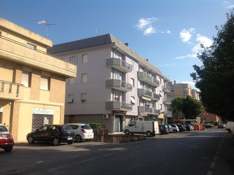 Appartamento arredato a Fano a Pesaro e Urbino in Affitto