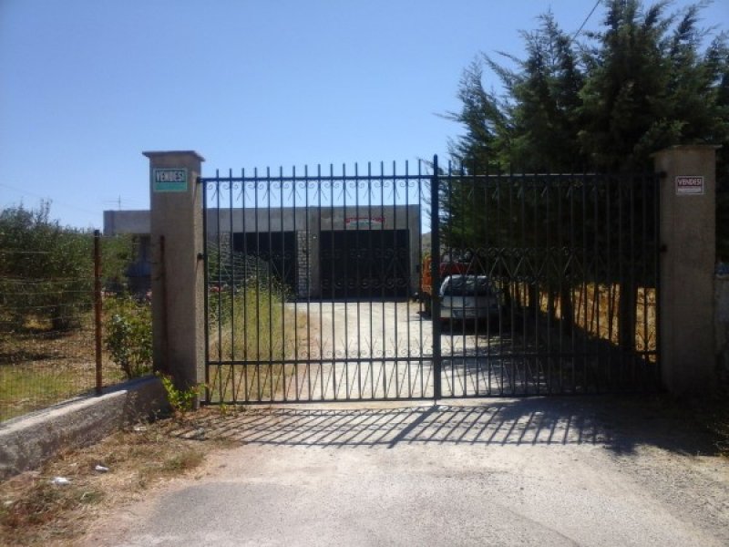 Villa con appezzamento di terreno a Prizzi a Palermo in Vendita