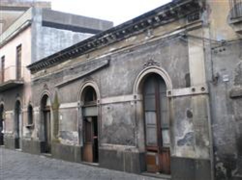 Casa terrana indipendente ad Acireale a Catania in Vendita