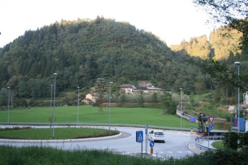 Rustico a Valle di Fornace a Trento in Vendita