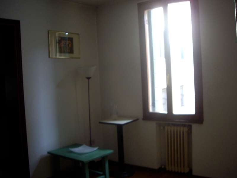 Appartamento in laterale di via Roma a Padova in Vendita