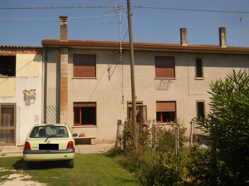 Casa a schiera a Ceregnano a Rovigo in Vendita