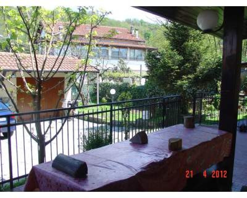 Casa con due terrazzi a Cocquio Trevisago a Varese in Vendita