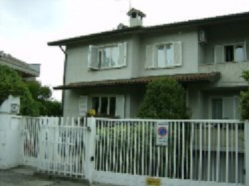 Villa a schiera nel centro di Gorle a Bergamo in Vendita