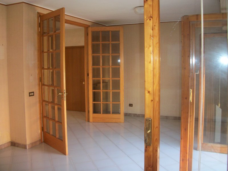 Appartamento con ascensore a Bisceglie a Barletta-Andria-Trani in Affitto
