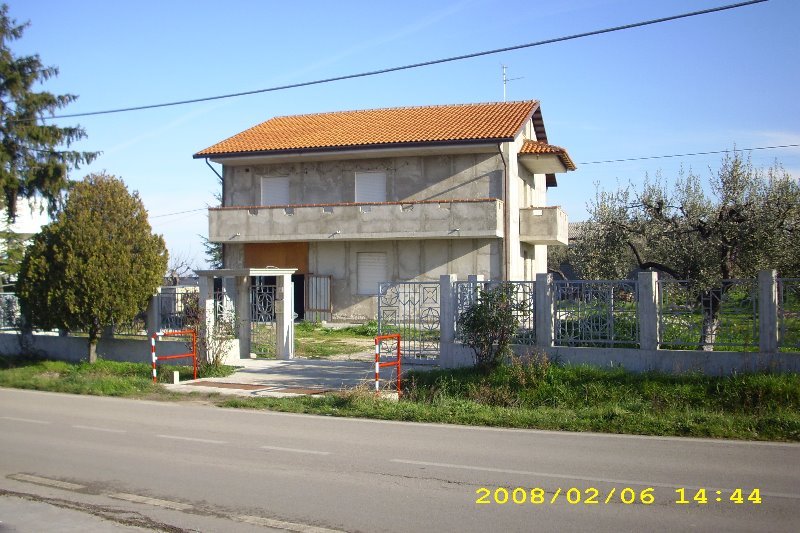 Villa Indipendente a San Vito Chietino a Chieti in Vendita