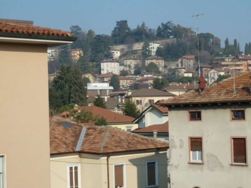 Abitazione in quartiere vecchio ospedale a Bergamo in Vendita