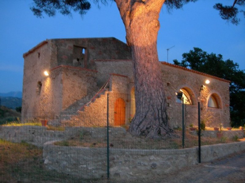 Antica villa arredata a Orsomarso a Cosenza in Affitto
