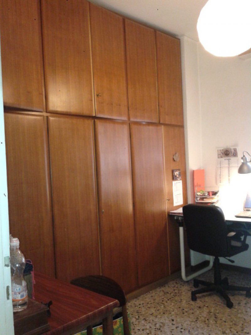 Camera singola per studentesse e lavoratrici a Parma in Affitto