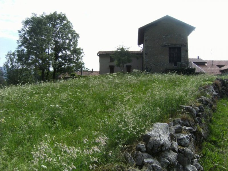 Casa in Borgata medievale a Valsecca a Bergamo in Vendita