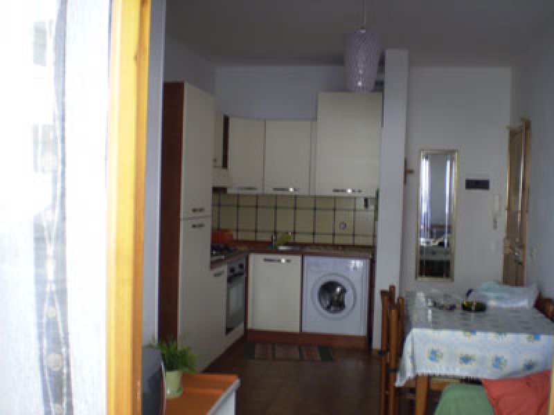 Appartamento trilocale arredato per studenti a Rimini in Affitto