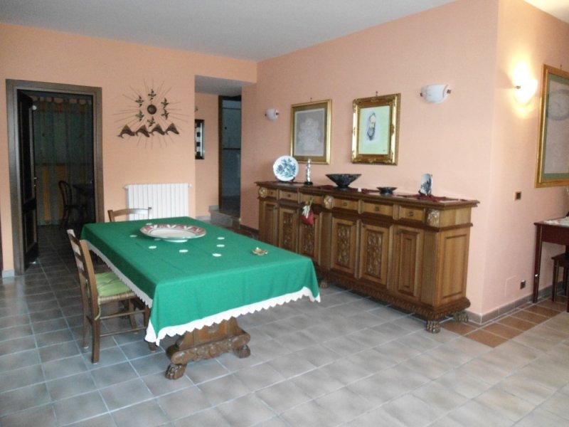 appartamento in villa contrada Sant'Eustachio a Avellino in Affitto