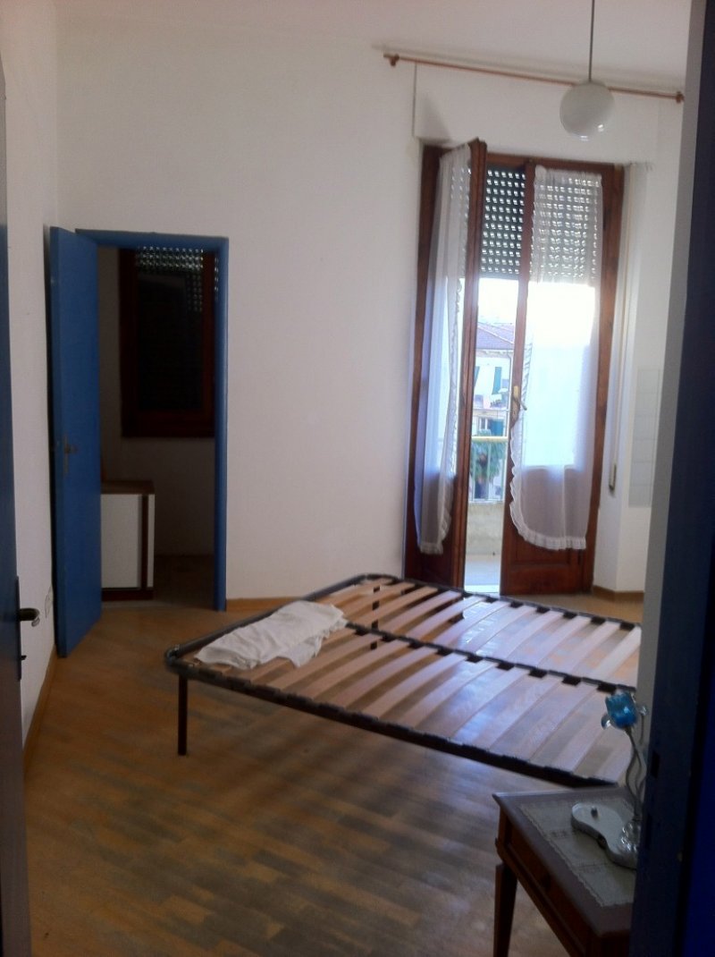 Appartamento con soffitta ben servito a Arezzo in Vendita