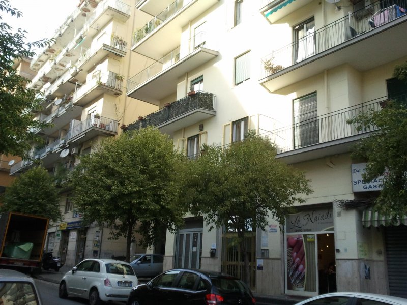 Appartamento ubicato alla via Cavaliero a Salerno in Vendita