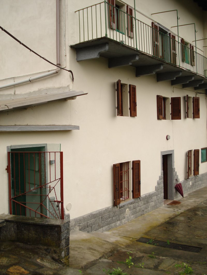 Villa con mansarda a Pieve Vergonte a Verbano-Cusio-Ossola in Vendita