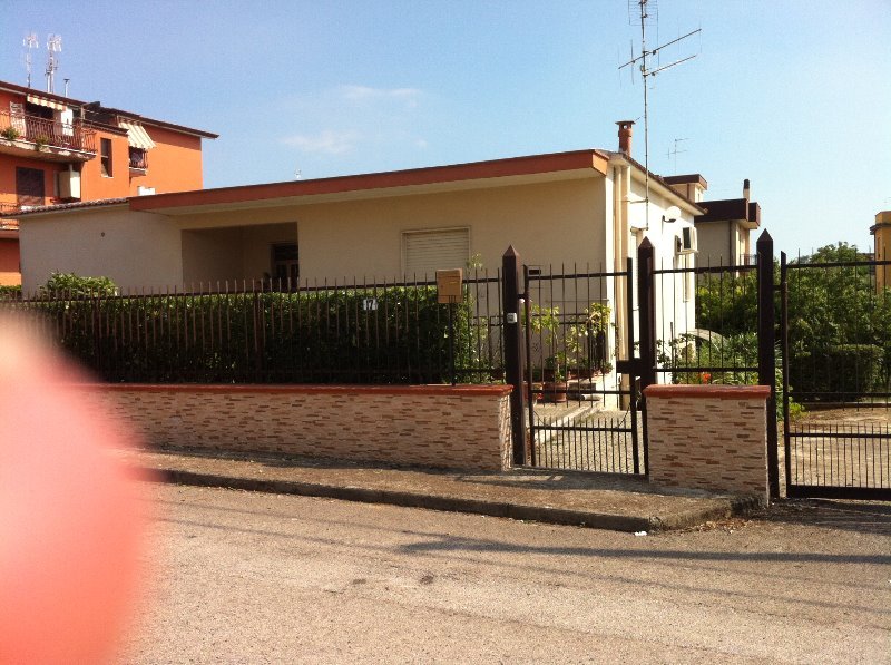 Casa zona Franceschetti a Latina in Vendita