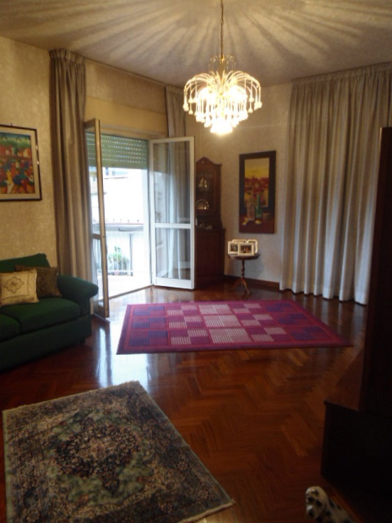 Romano Immobiliare appartamento vani 4 a Catania in Vendita