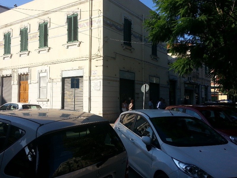 Messina centro locale commerciale a Messina in Affitto