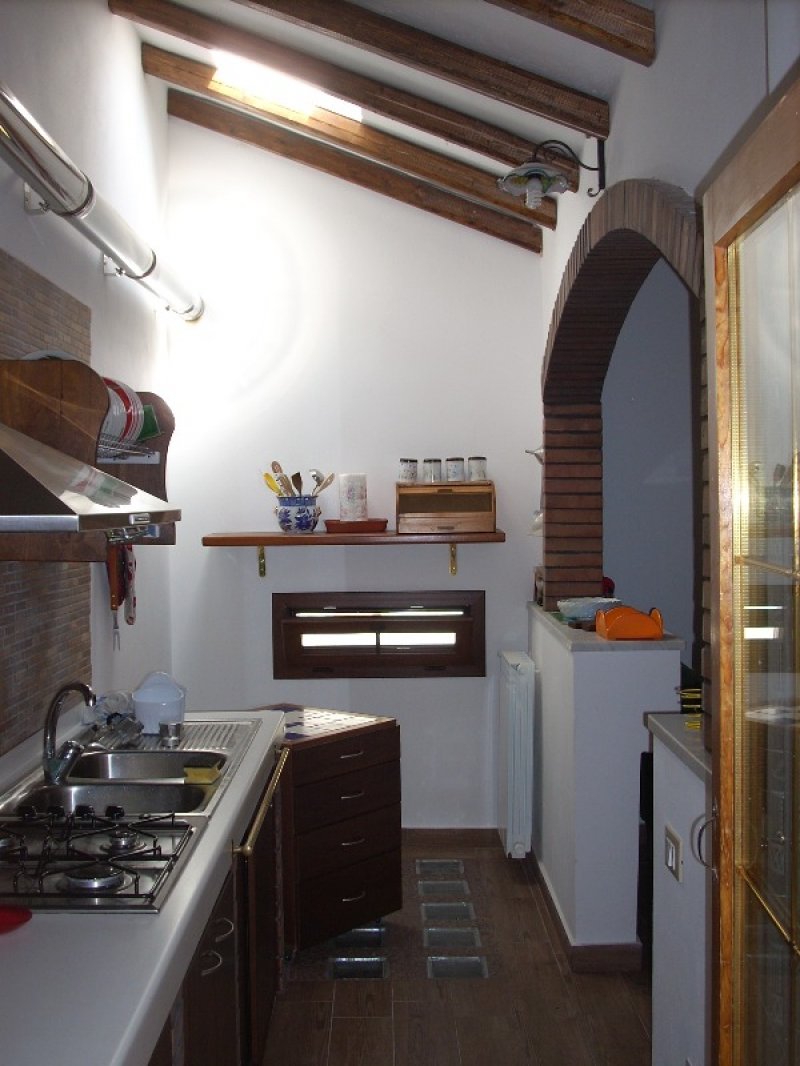 Appartamento arredato a Castellana Sicula a Palermo in Affitto