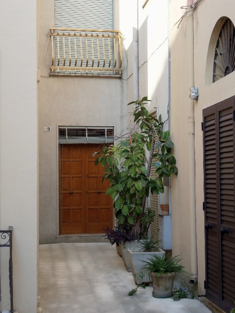 Casa a Novoli in centro storico a Lecce in Vendita