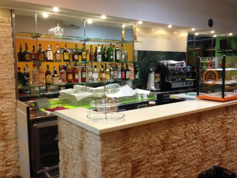 Bar con sala slot separata zona San Siro a Milano in Vendita