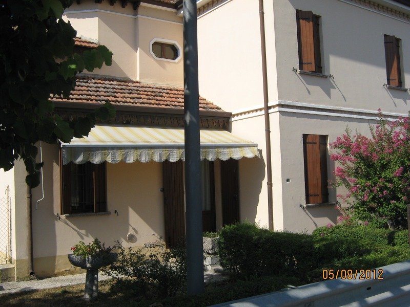 Abitazione singola in periferia zona ospedale a Rovigo in Vendita
