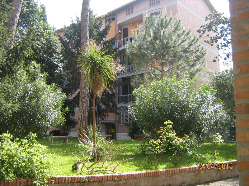 Appartamento semiarredato a Garbatella a Roma in Affitto