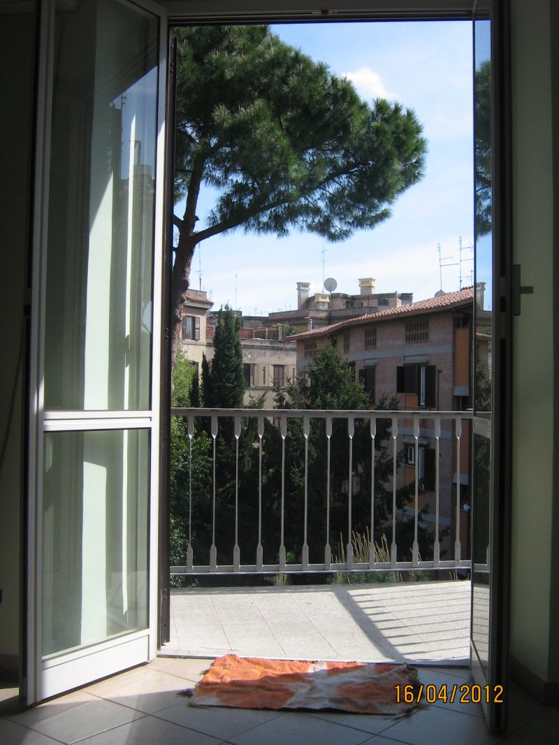 Appartamento semiarredato a Garbatella a Roma in Affitto