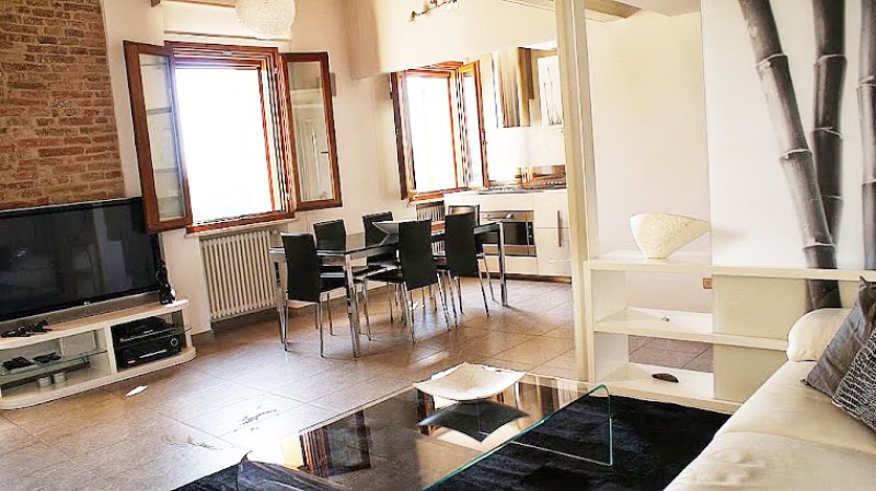 Appartamento ristrutturato da vecchio casale a Pesaro e Urbino in Vendita