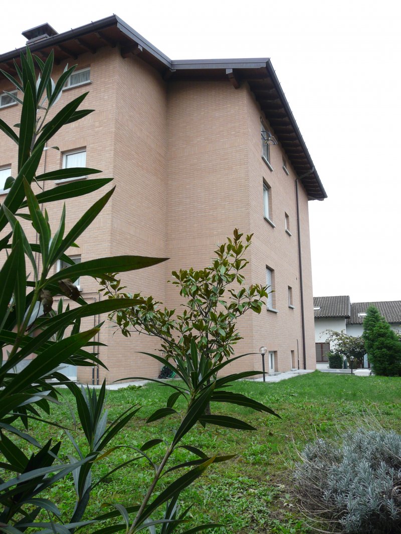 Trilocale signorile con impianto domotico a Varese in Affitto