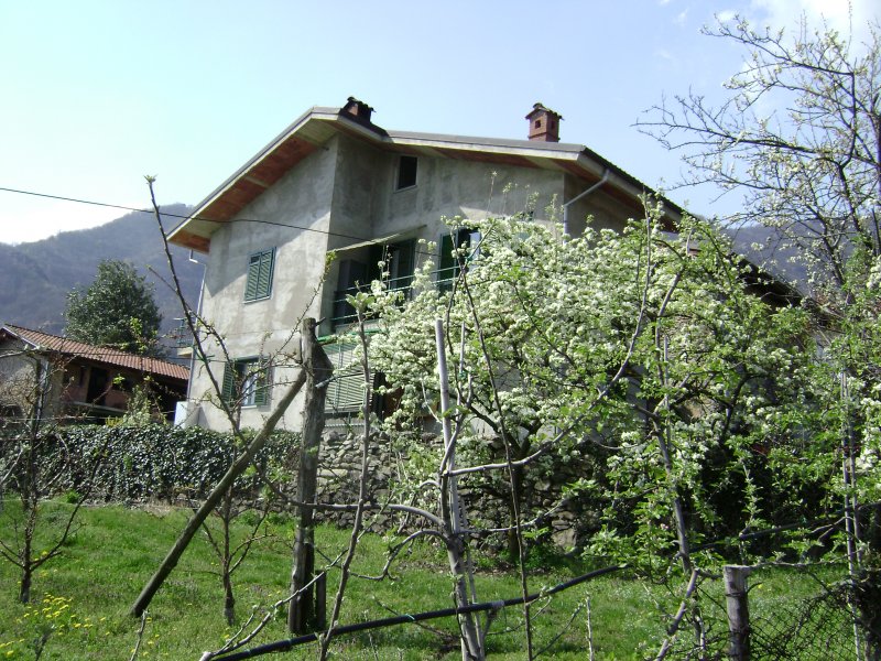Casa nel Saluzzese a Envie a Cuneo in Vendita