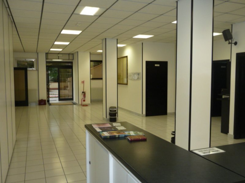 Ufficio a Osimo in zona semicentrale a Ancona in Vendita