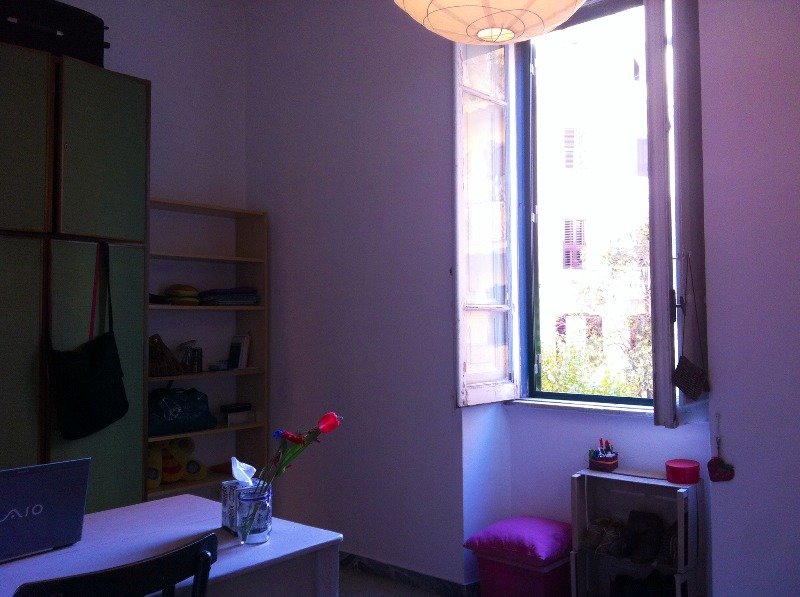A ragazza stanza singola con letto matrimoniale a Roma in Affitto