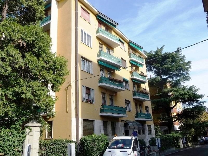 Appartamento signorile a Bologna in Vendita