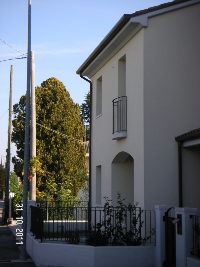 Villa a schiera a Susegana a Treviso in Vendita
