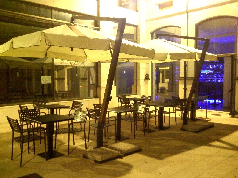 Cocktail bar di recente realizzazione a Brescia in Vendita