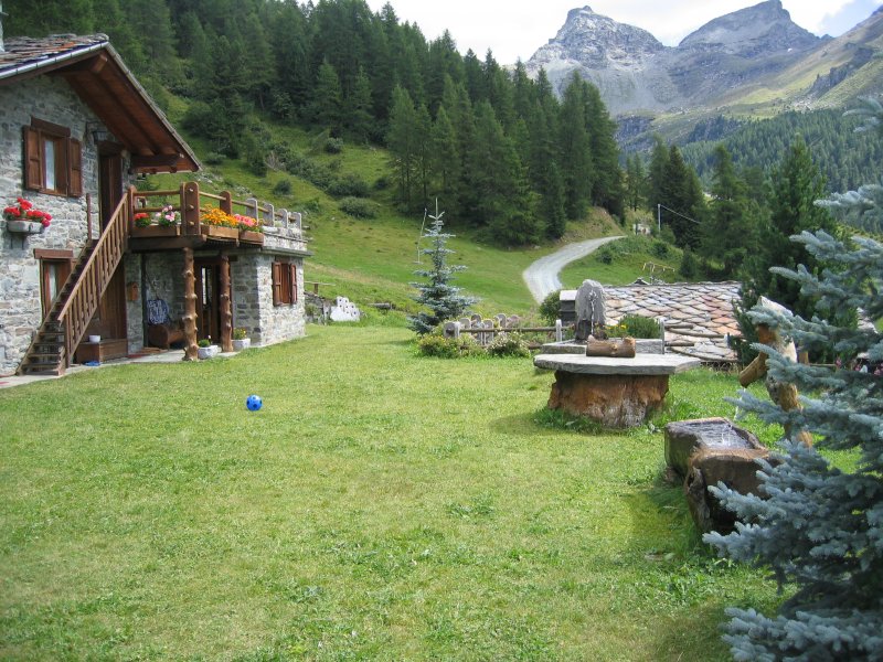 Monolocale in localit Crest di Champoluc a Valle d'Aosta in Affitto